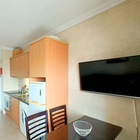 Flamingo View - Pool + Wifi + Ac דירה