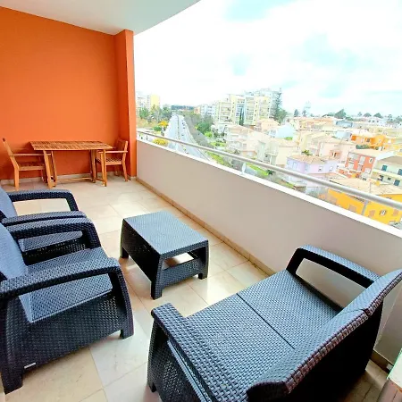 Flamingo View - Pool + Wifi + Ac Apartment *