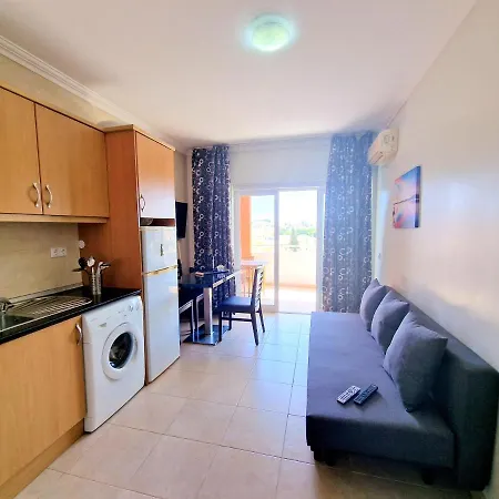 Flamingo View - Pool + Wifi + Ac ポルティマン